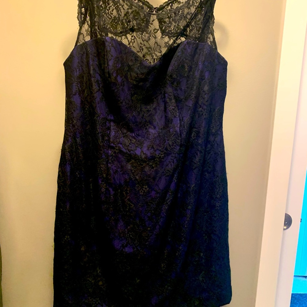 Alfred Angelo dresses black one is never been worn